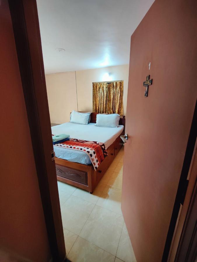 Menezes House Hotel Panadzsi Kültér fotó
