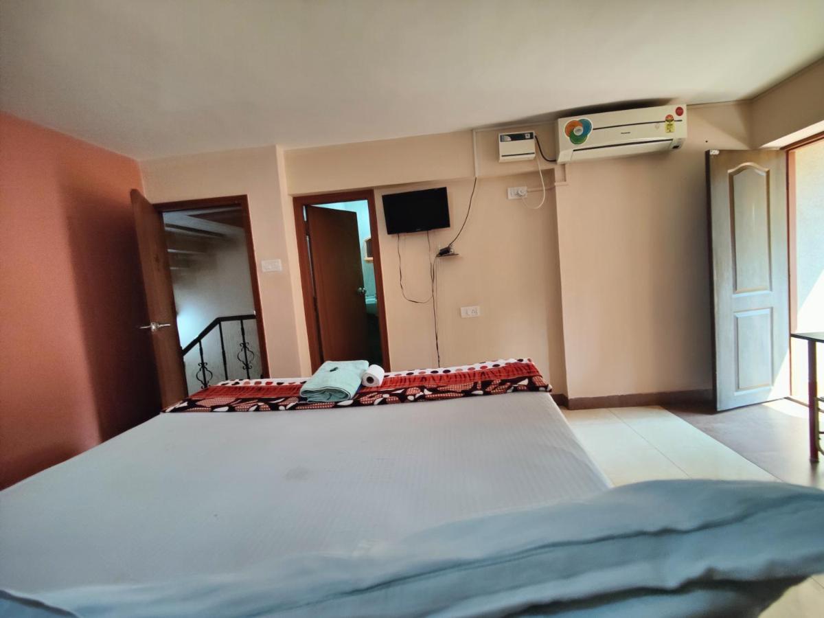 Menezes House Hotel Panadzsi Kültér fotó