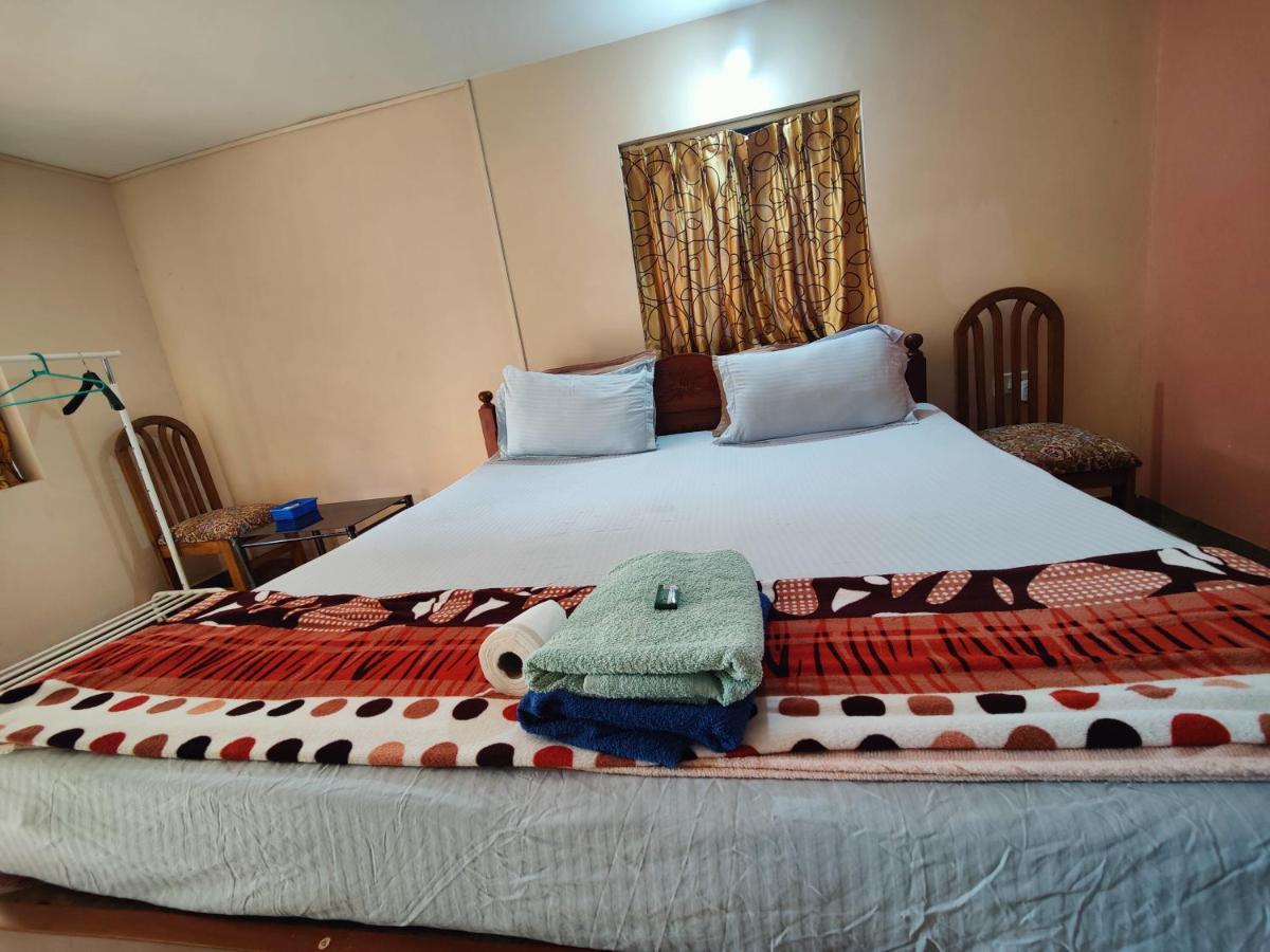 Menezes House Hotel Panadzsi Kültér fotó