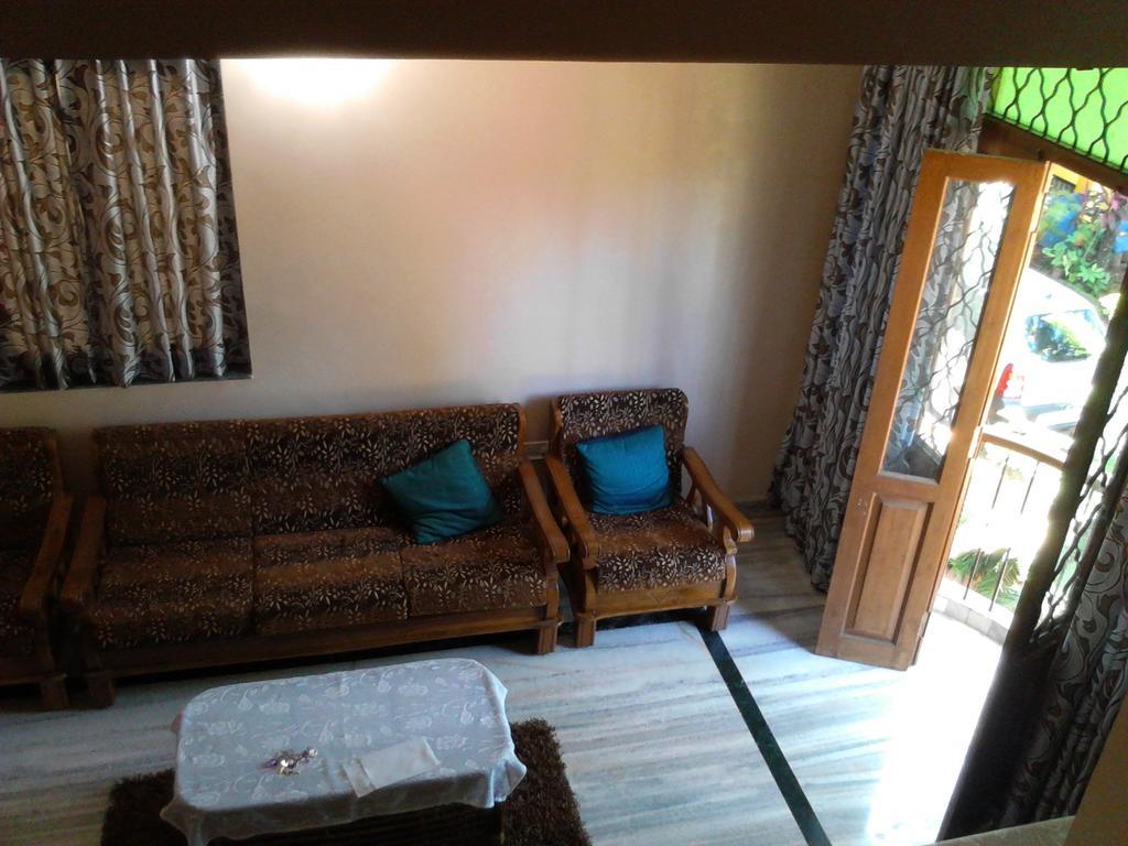 Menezes House Hotel Panadzsi Kültér fotó